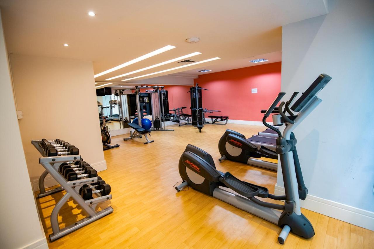Central Hotel Panama Casco Viejo Exterior photo The gym at the hotel