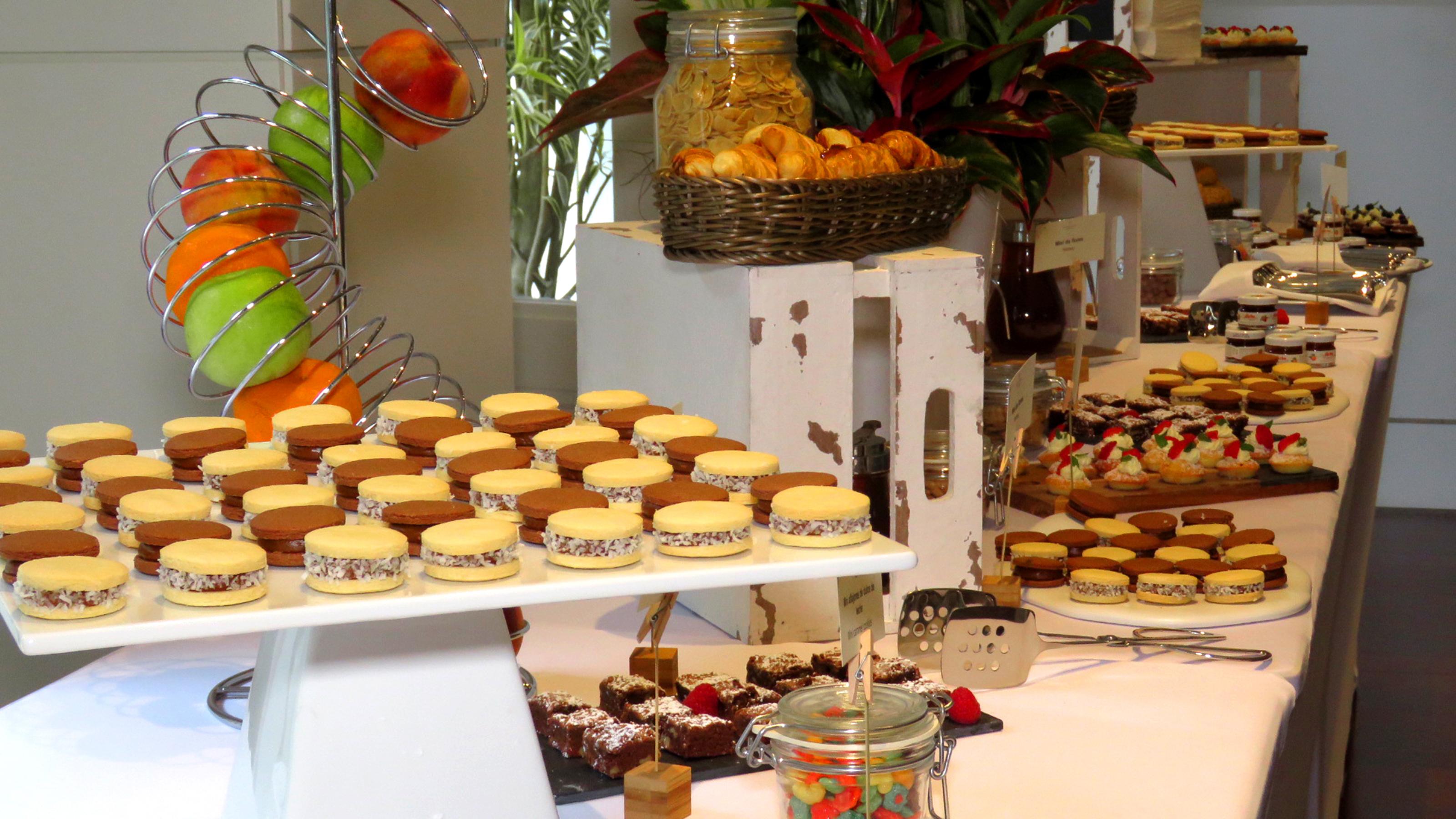 Central Hotel Panama Casco Viejo Exterior photo A dessert buffet