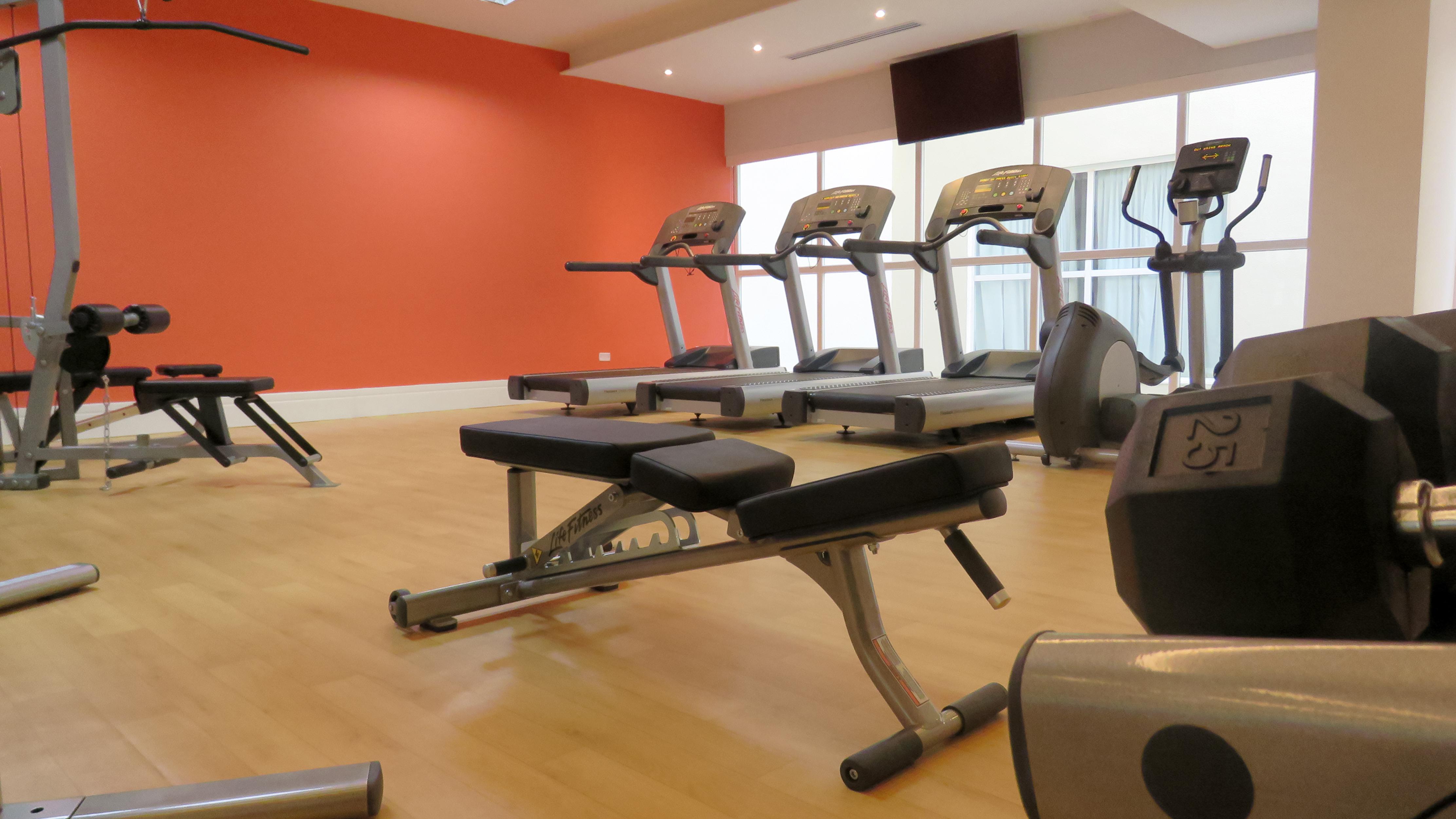 Central Hotel Panama Casco Viejo Exterior photo A typical gym
