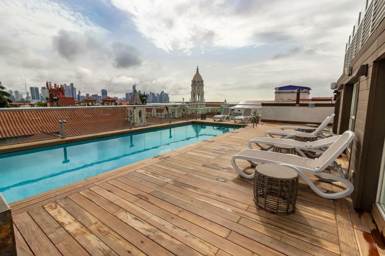 Central Hotel Panama Casco Viejo Exterior photo Rooftop pool at Hotel Icon